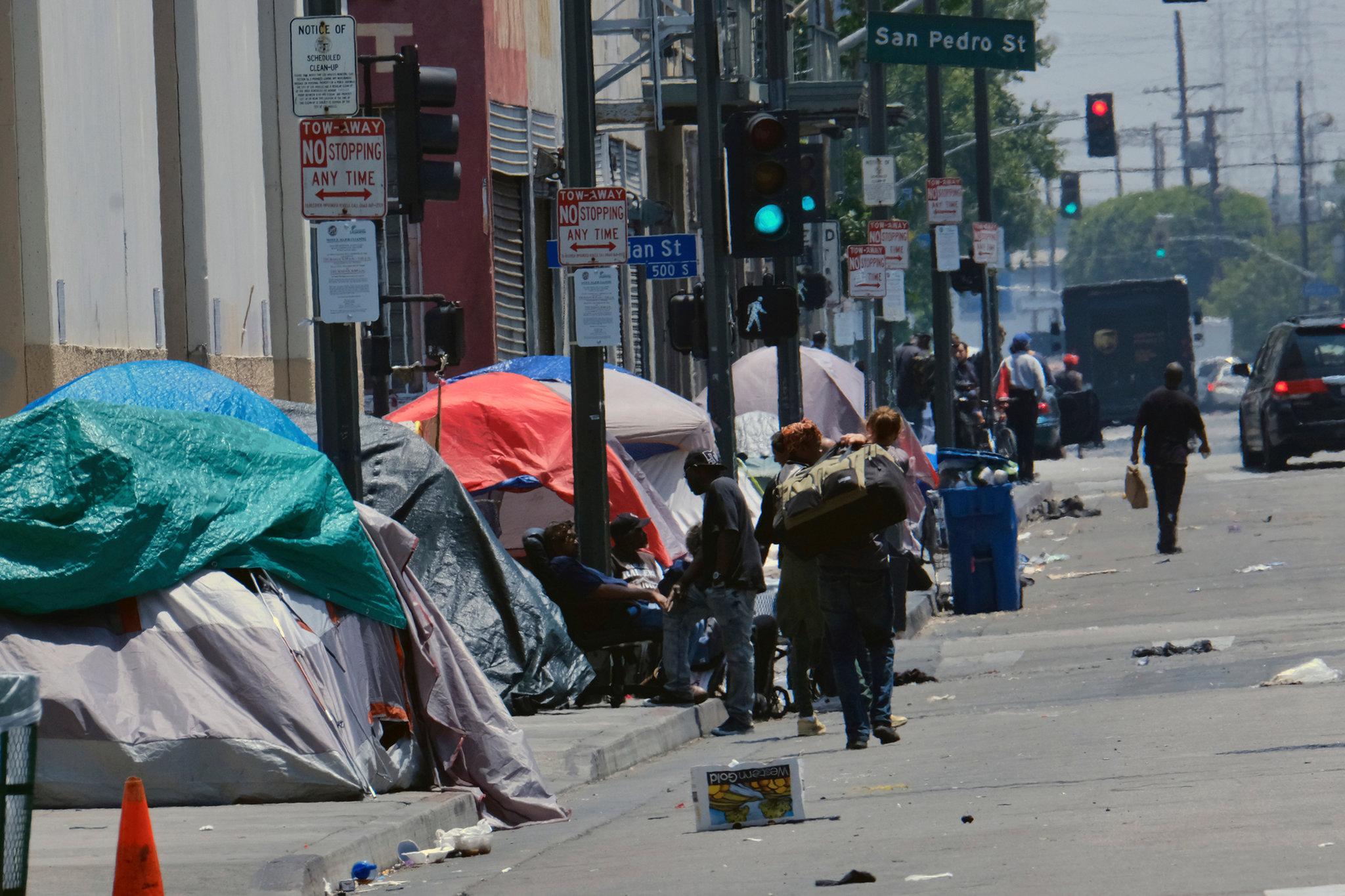 Homeless Populations Are Surging in Los Angeles. Here's Why. - The New York Times