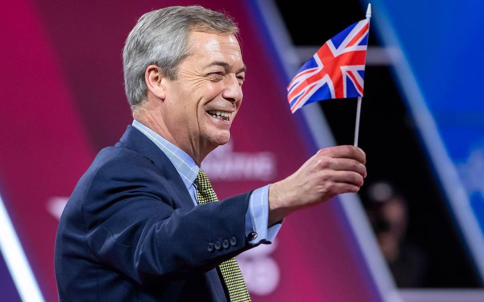 Nigel Farage hoopt dat brexit 'begin van einde' is voor EU - Leeuwarder  Courant
