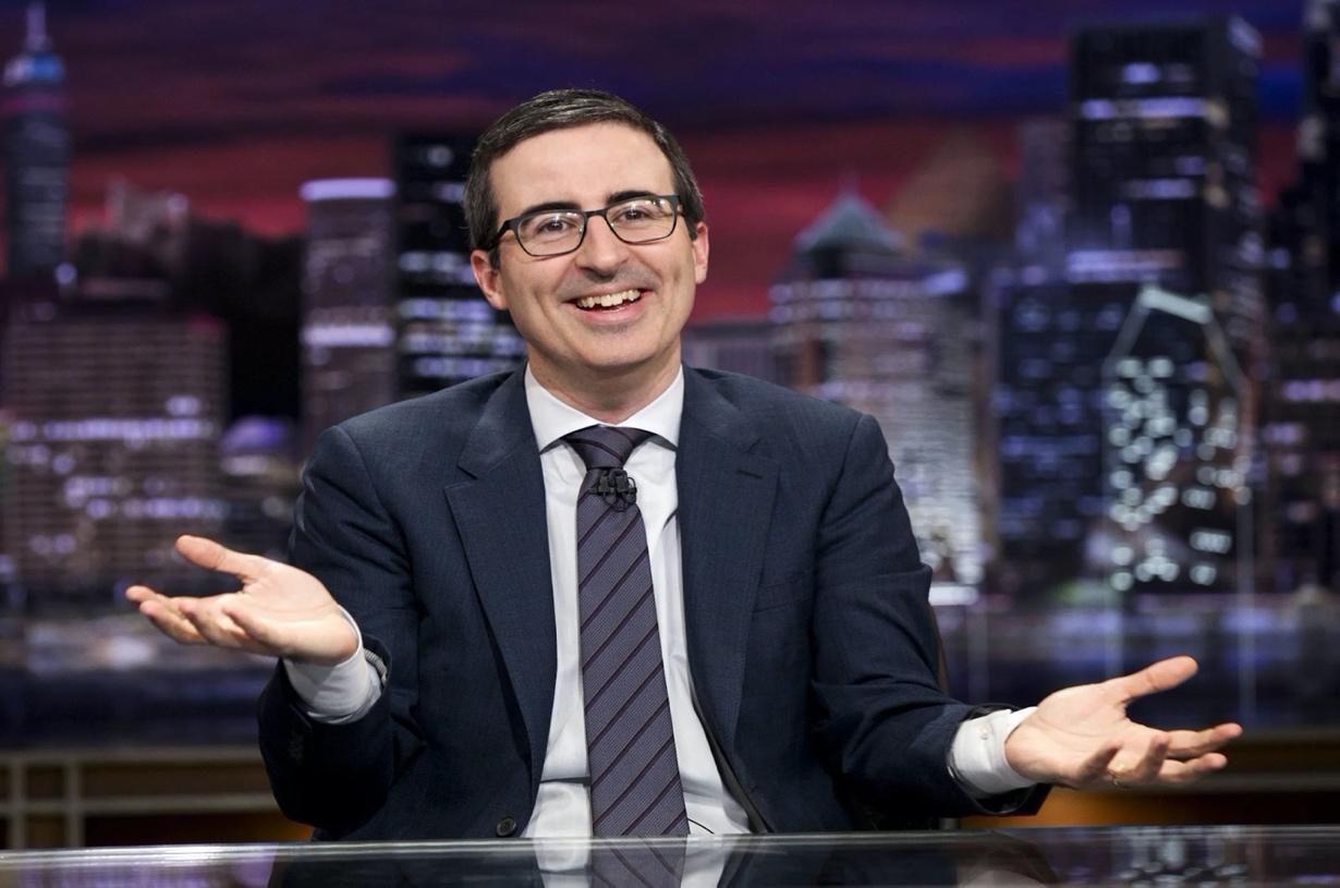 A person wearing glasses
Description automatically generated with low confidence