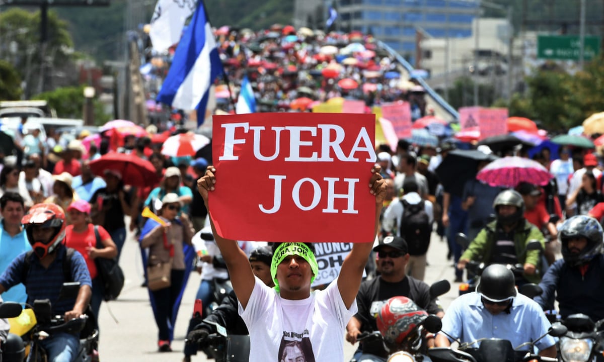 Honduras protesters calling on president to quit clash with riot police |  Honduras | The Guardian