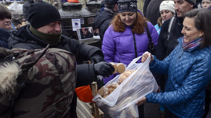 Muddling and meddling'? US, EU politicians plunge deeper into Kiev protest  — RT World News