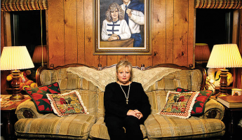 The Lawsuit That Could Sink the Clintons: Linda Ives Says She Can Prove  Feds Covered up
