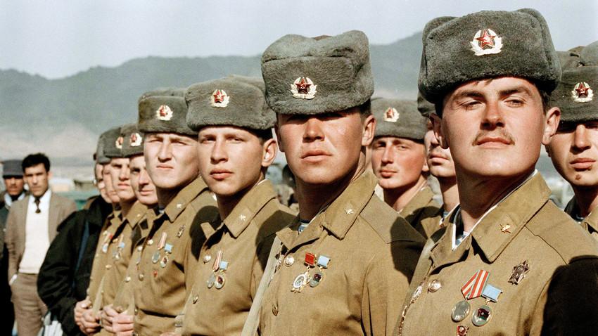 Afghan war diary: How a handful of Soviet soldiers repelled the mujahideen  onslaught - Russia Beyond