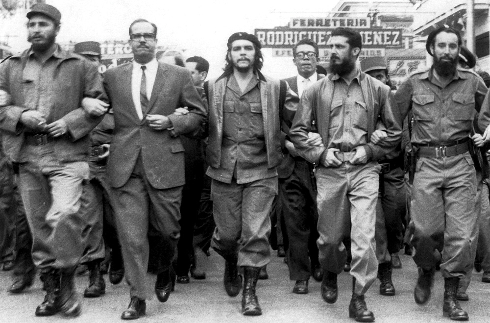 A group of men in military uniforms

Description automatically generated with medium confidence