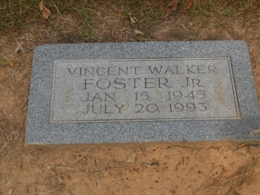 Grave Of Vince Foster