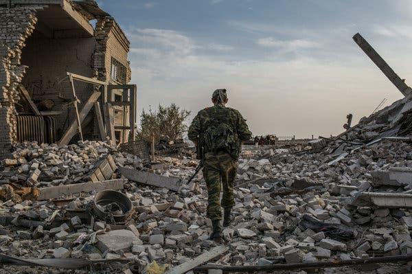 In Ruins of Ukrainian Town, Residents Crave Food, Water and Peace - The New  York Times
