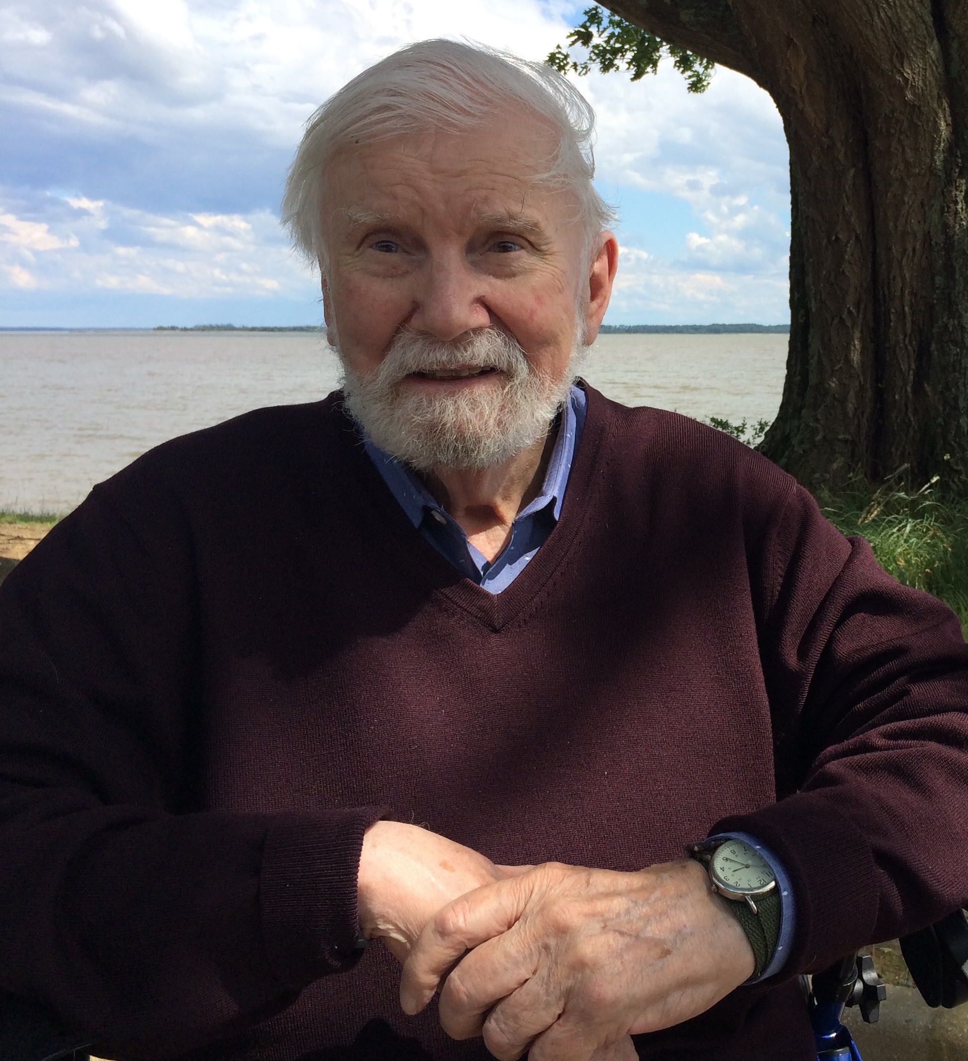 A picture containing person, sky, outdoor, person
Description automatically generated