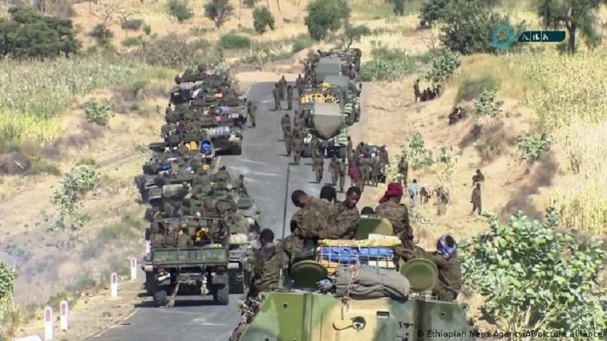 Ethiopian federal forces seen entering Mekelle in November 2020. [Photo via DW]