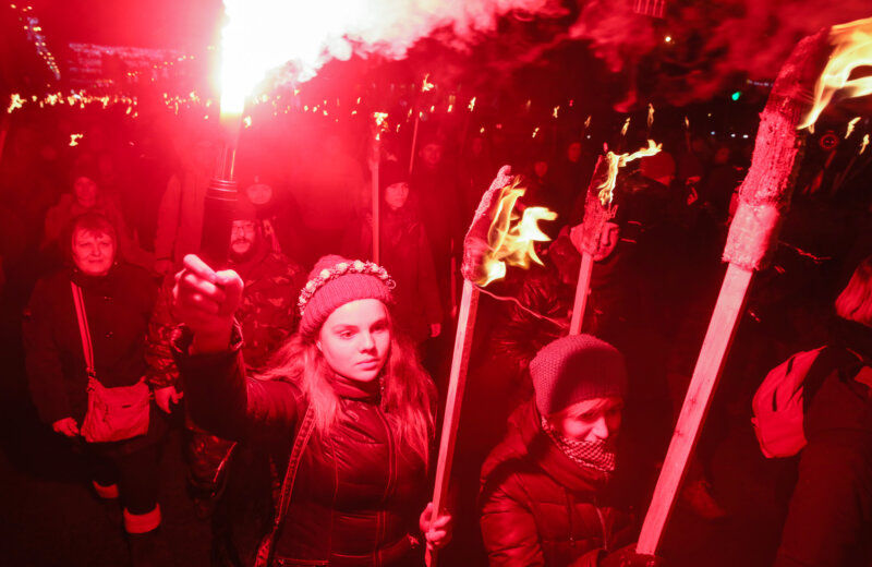 Right Sector denies possible violence, pledges to act within law - KyivPost  - Ukraine's Global Voice
