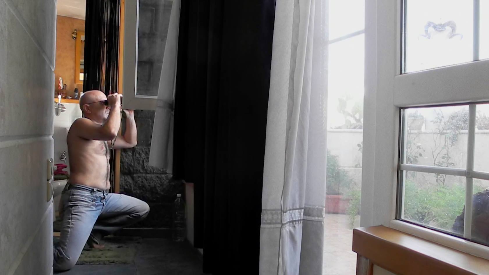 9 days: From My Window in Aleppo (Short 2016) - IMDb