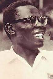 A person wearing sunglasses

Description automatically generated with medium confidence