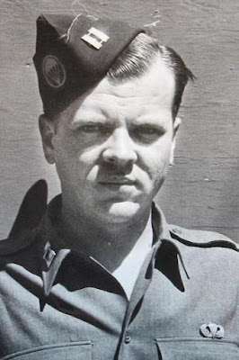 A person wearing a uniform

Description automatically generated with low confidence