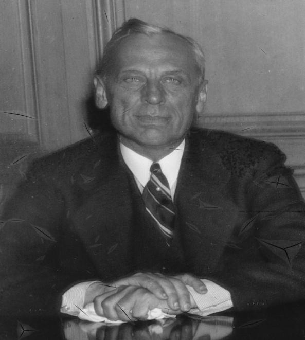 Alfred P. Sloan - Wikipedia