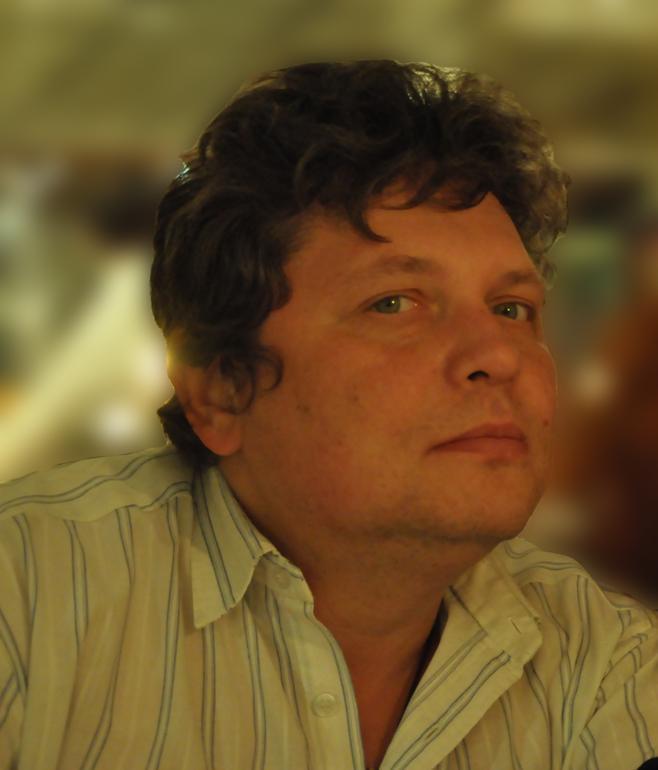 A picture containing person, indoor, restaurant

Description automatically generated