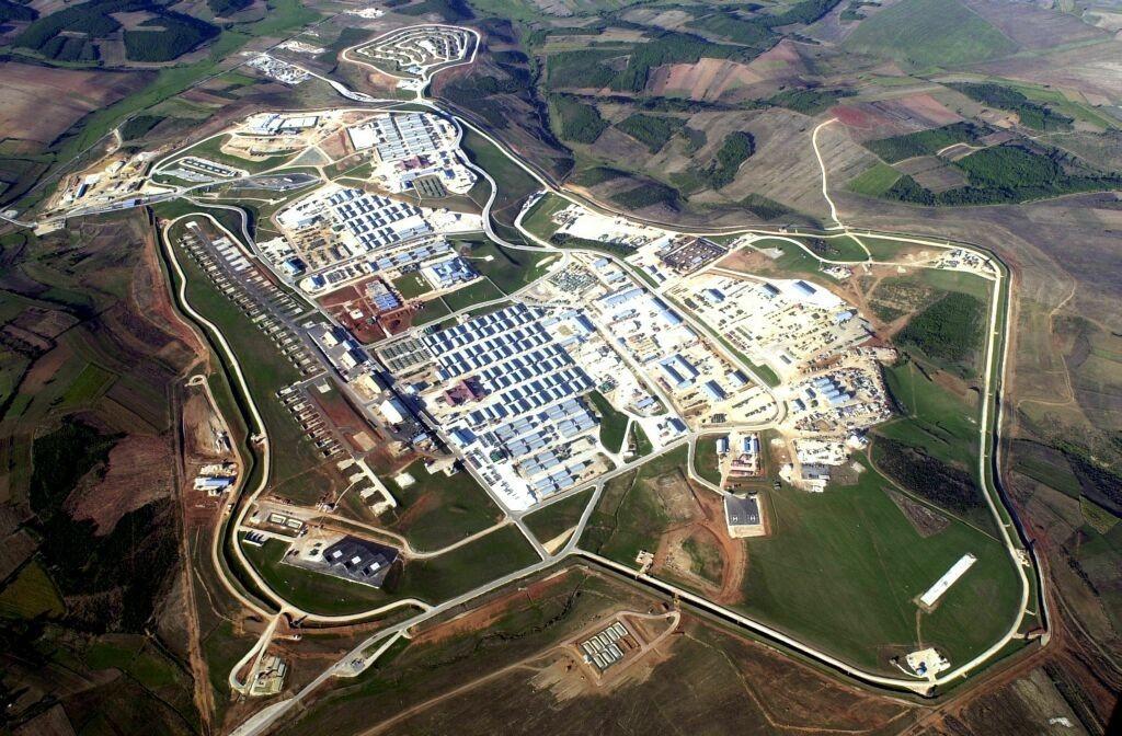 Camp Bondsteel - Wikipedia