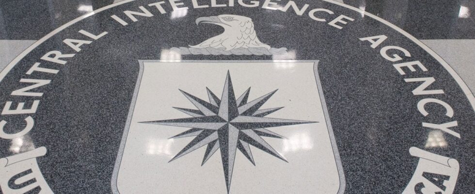 2022 - Zelensky echoes CIA fears of Russian nuclear risk