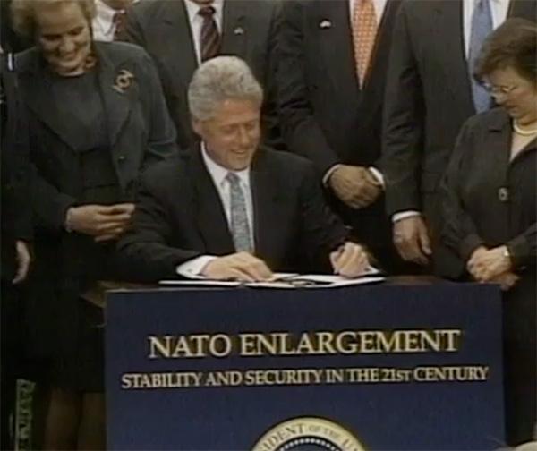 Bill Clinton Makes a Pathetic Attempt to Retroactively Justify His Decision  to Expand NATO - CovertAction Magazine