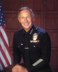 Daryl Gates - Wikipedia