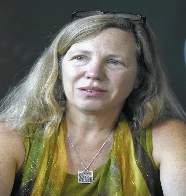 Green Party Senate nominee Margaret Flowers seeks radical shift in U.S.  policies – Baltimore Sun