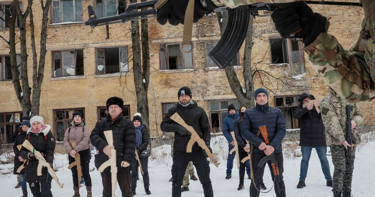 Profile: Who are Ukraine's far-right Azov regiment? | Military News | Al  Jazeera