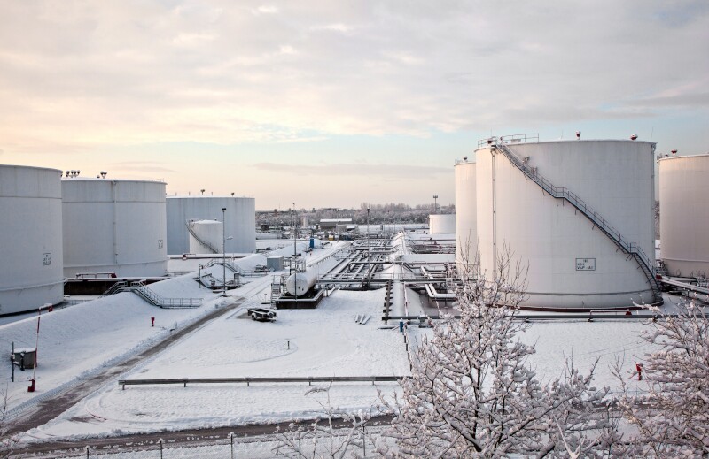 ss66904345-oil-storage