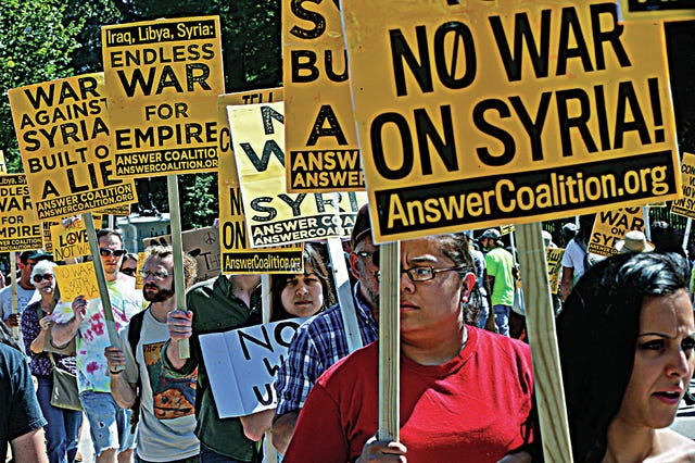 Anti-Syria protesters picket outside White House