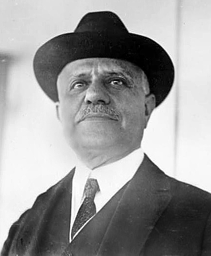 A person wearing a hat

Description automatically generated with medium confidence