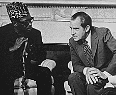 mobutu_nixon_closeup