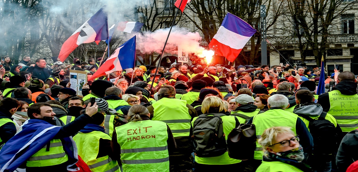 Yellow Vests' Eighth Saturday Protests Ends With Ministry Breach - Bloomberg