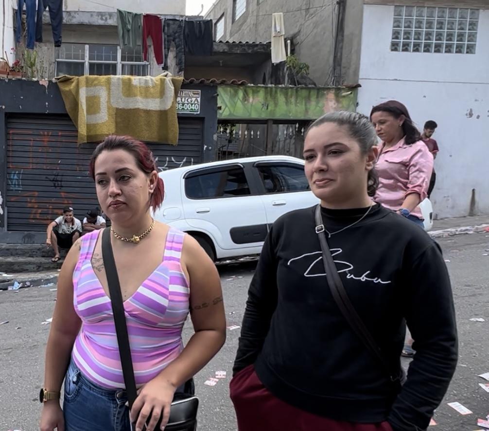 A person and person posing for a picture

Description automatically generated with low confidence