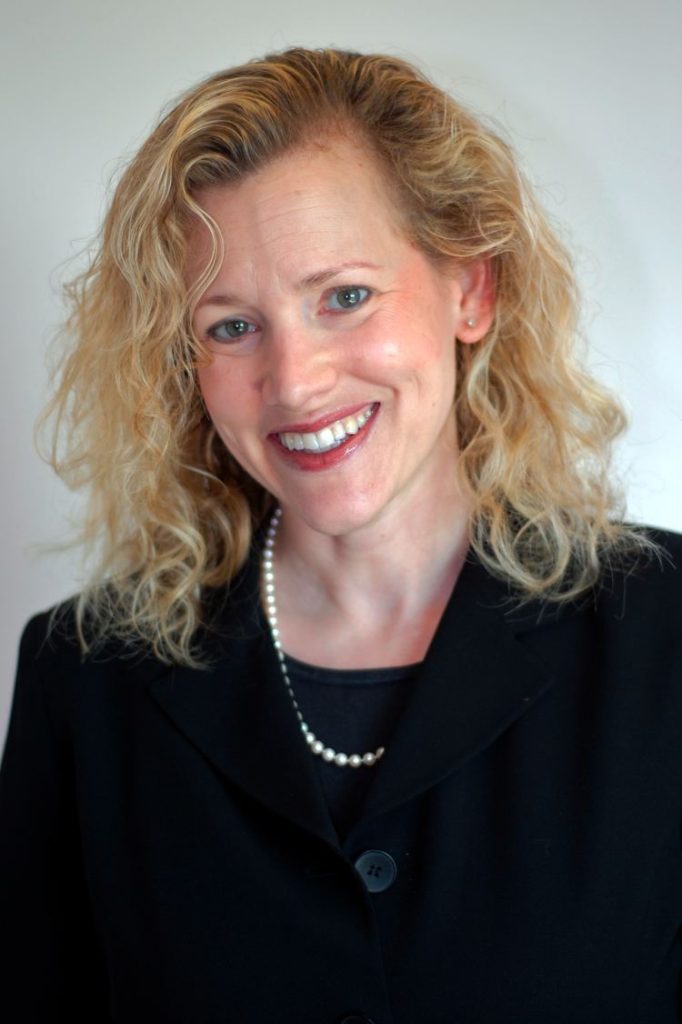 A picture containing person, person, lady

Description automatically generated