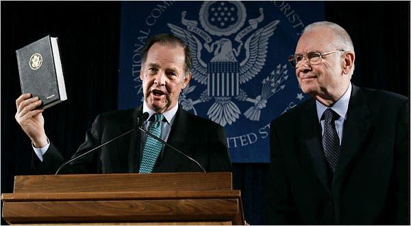 Thomas H. Kean, left, and Lee H. Hamilton releasing the Sept. 11 commission's report on July 22, 2004.
