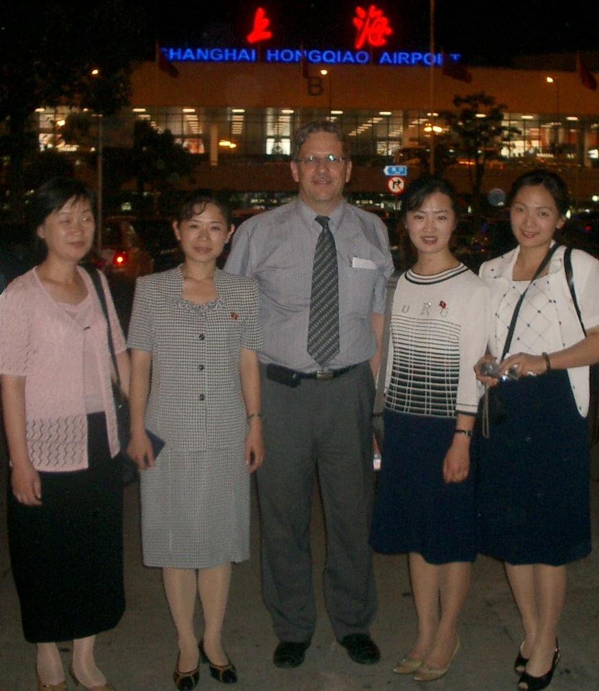 C:\Users\Felix Abt\Pictures\Instagram\North Korea\Jeff\With female company managers on a business trip in Shanghai.JPG