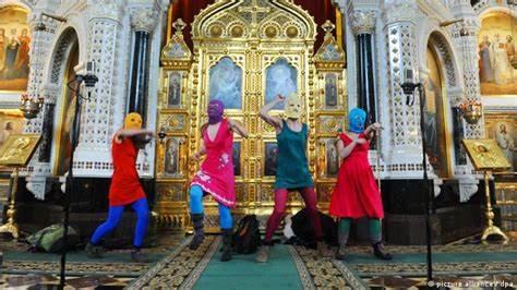 A picture containing indoor, altar

Description automatically generated
