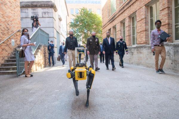 Anna Hiss Robotics Lab Tour