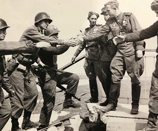 On April 25, 1945, U.S. and Russian Soldiers Shook Hands and Made a Pledge For Peace