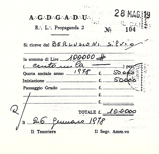 A close up of a receipt

Description automatically generated