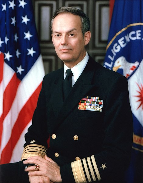 A person in a military uniform

Description automatically generated
