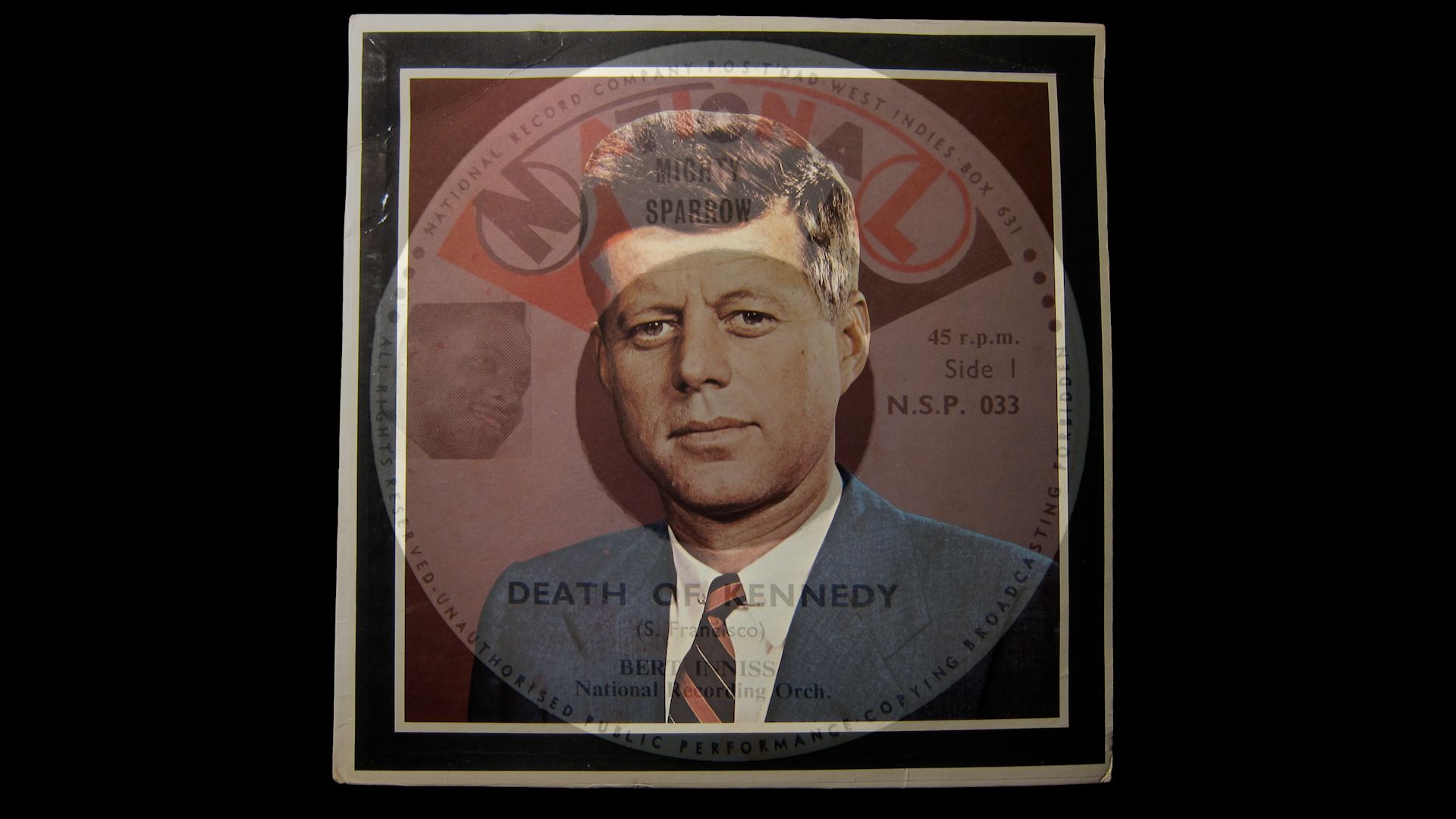 A close-up of a person

Description automatically generated
