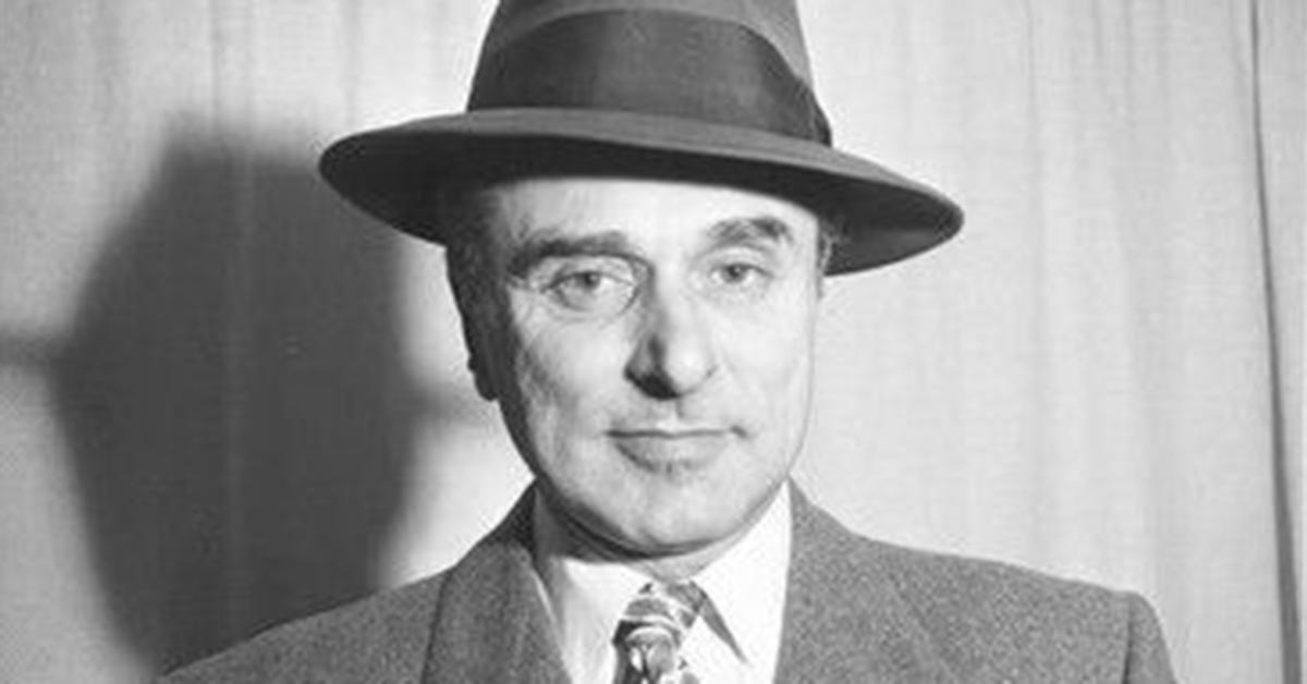 A person wearing a hat

Description automatically generated with medium confidence