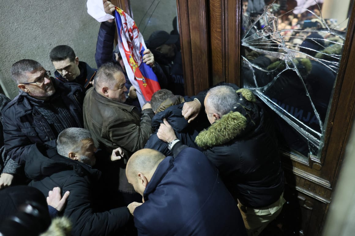 SERBIA-POLITICS-PARLIAMENT-ELECTION-DEMO