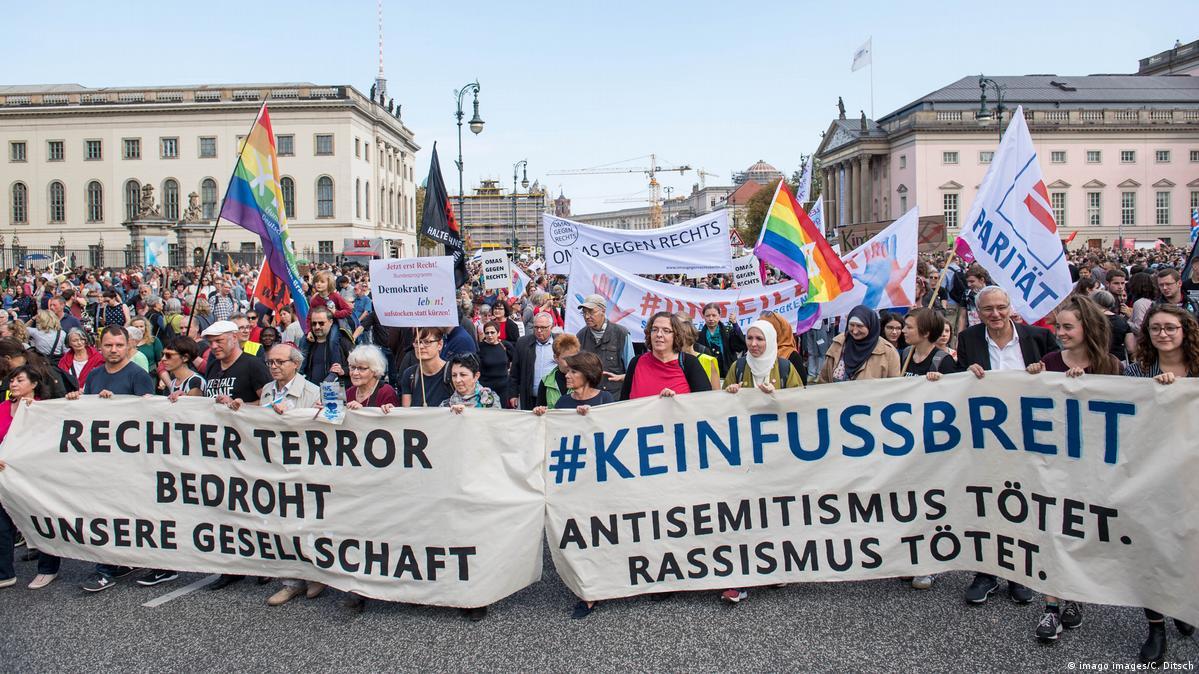 Berlin: 10,000 march against anti-Semitism – DW – 10/13/2019
