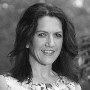 Head shot of Elizabeth Rubin