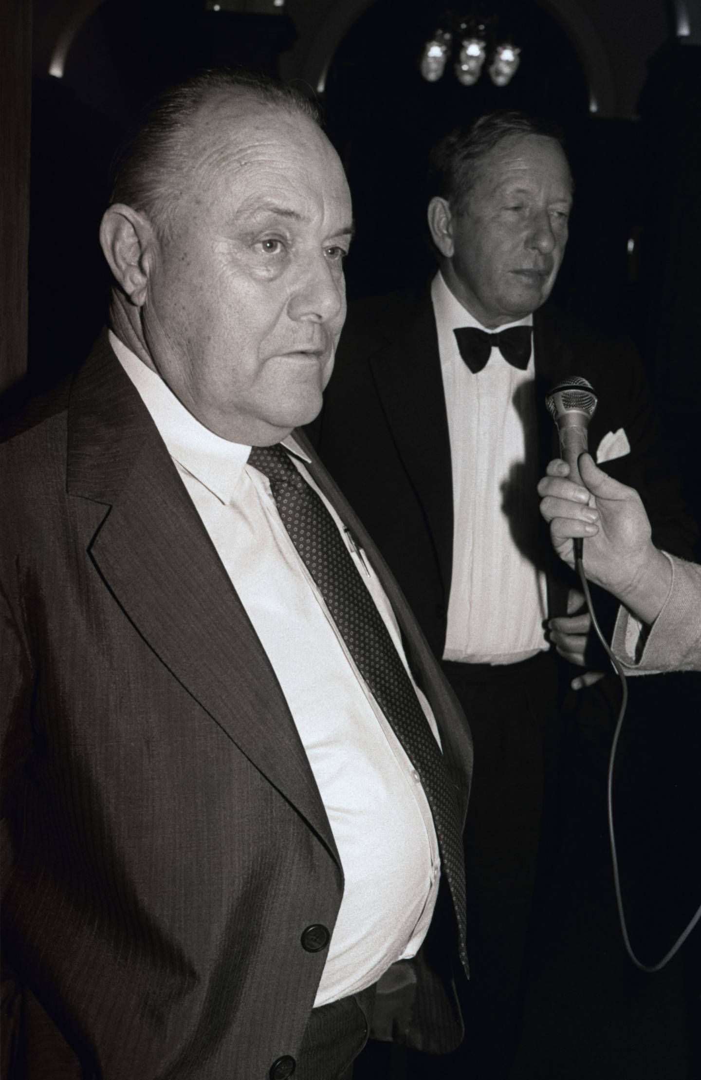 Prime Minister Sir Robert Muldoon watched by the Governor-General Sir David Beattie famously declaring a snap election in 1984. 