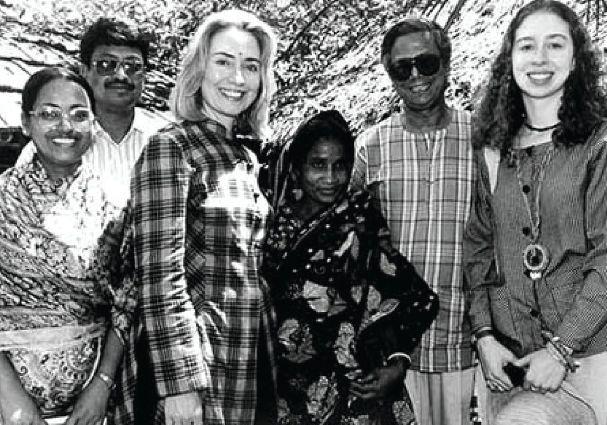 Hillary & Chelsea Clinton are in Rishipara, Bangladesh, with Yunus & a Grameen borrower in 1995.