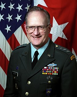 A person in a military uniform

Description automatically generated