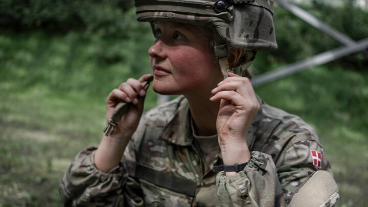 A person in military uniform Description automatically generated
