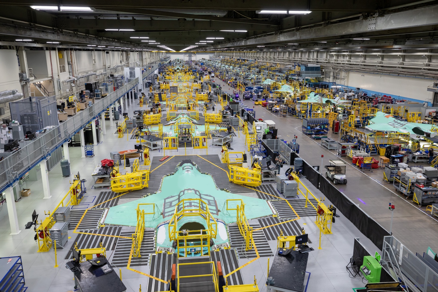A large factory with many machines

Description automatically generated with medium confidence