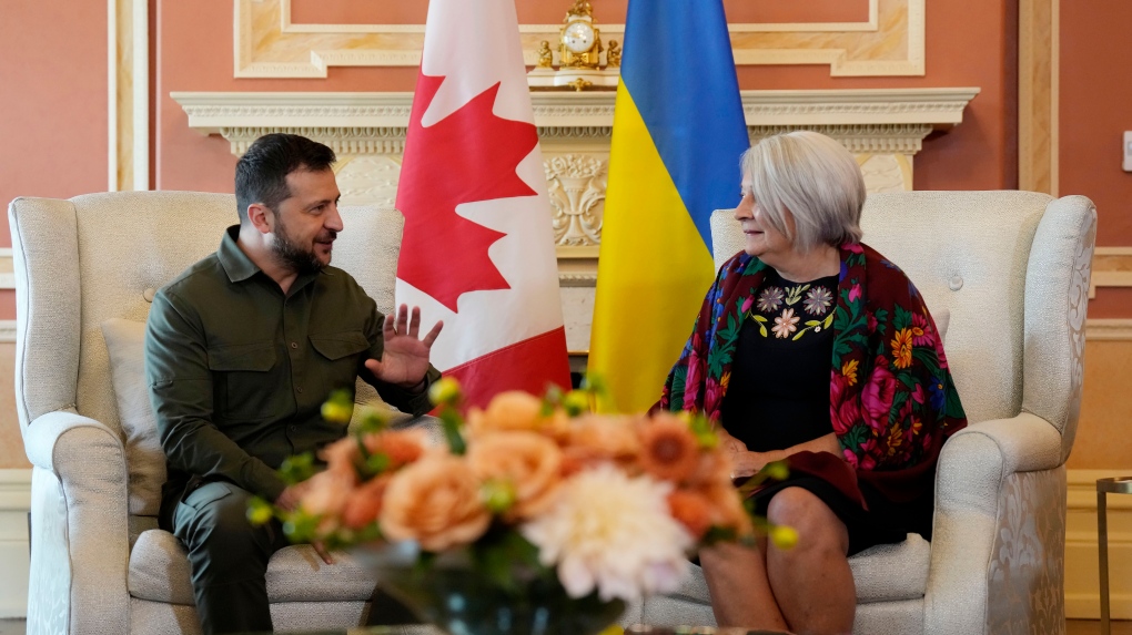 Ukrainian President Volodymyr Zelenskyy, left, meets with Governor General Mary Simon in Ottawa on Friday, Sept. 22, 2023. THE CANADIAN PRESS/Adrian Wyld