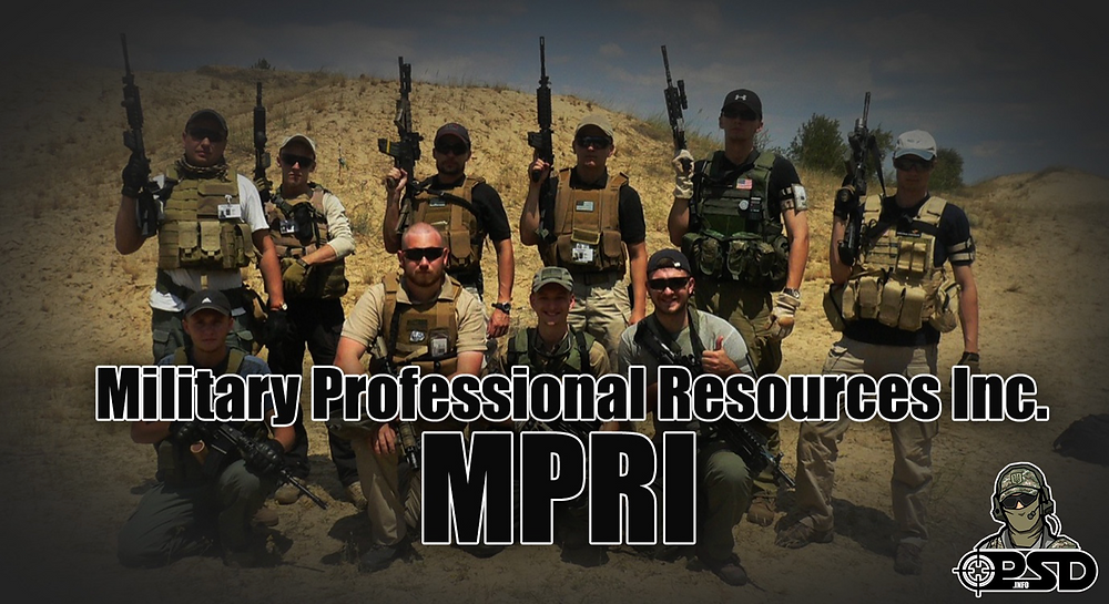 A group of people posing for a photo

Description automatically generated
